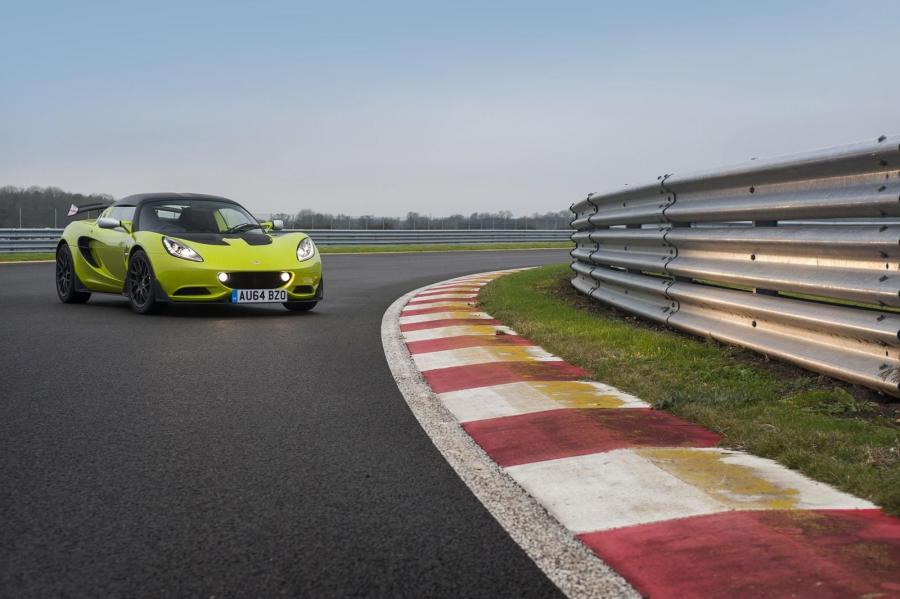  Lotus Elise S Cup 2015 года  (фото 21 из 31)